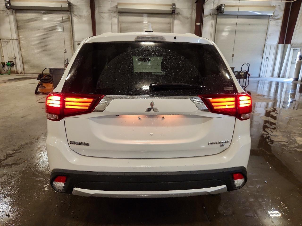 2018 Mitsubishi Outlander Se - Фото 6