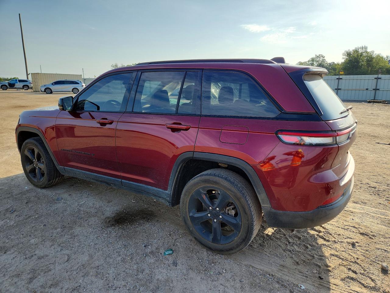 2023 Jeep Grand Cherokee Limited - Фото 2