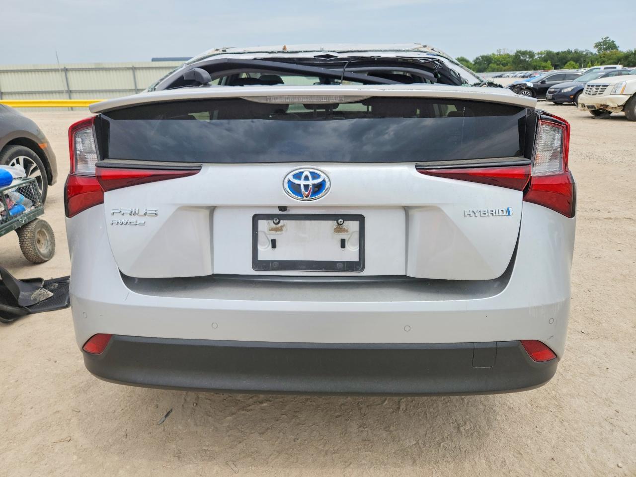 2019 Toyota Prius Le Awd-E - Фото 6