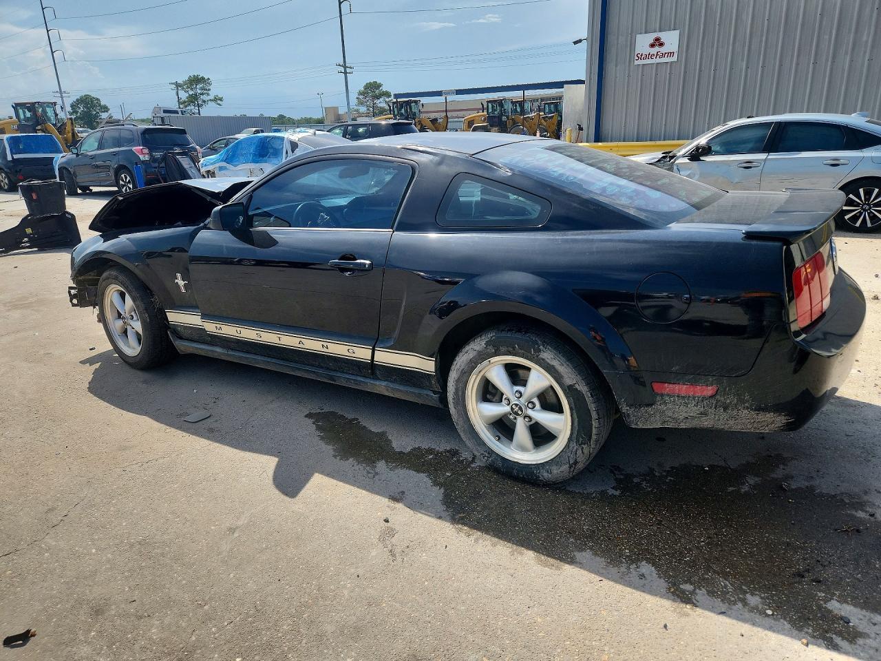 2008 Ford Mustang - Фото 2