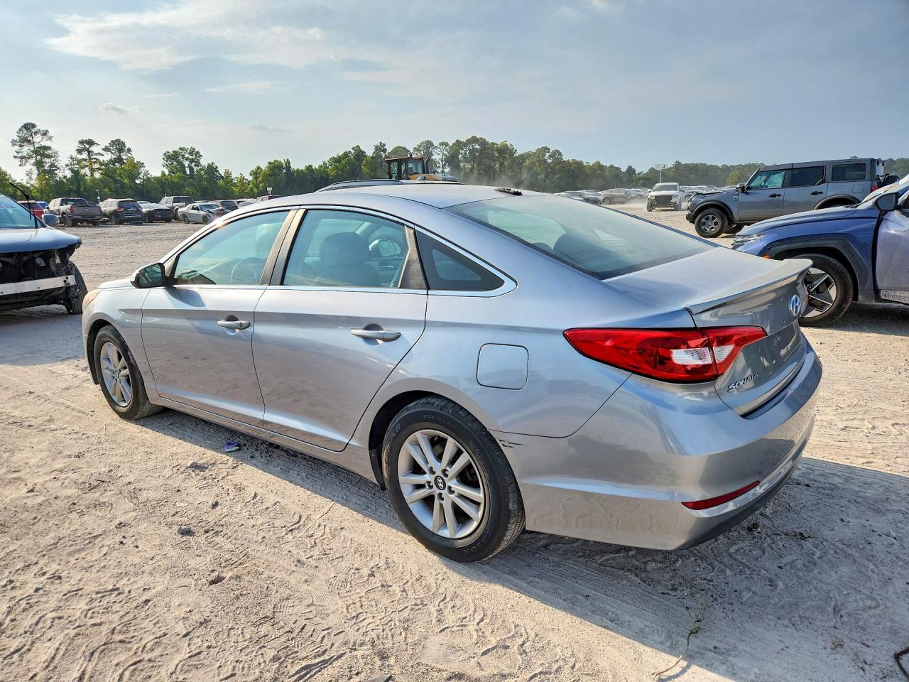 2015 Hyundai Sonata Eco - Фото 2