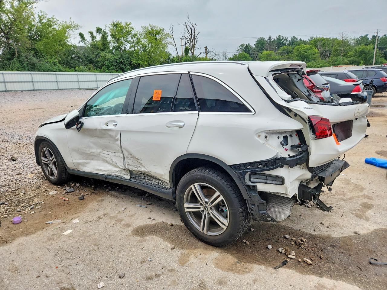 2022 Mercedes-Benz Glc 300 4Matic - Фото 2