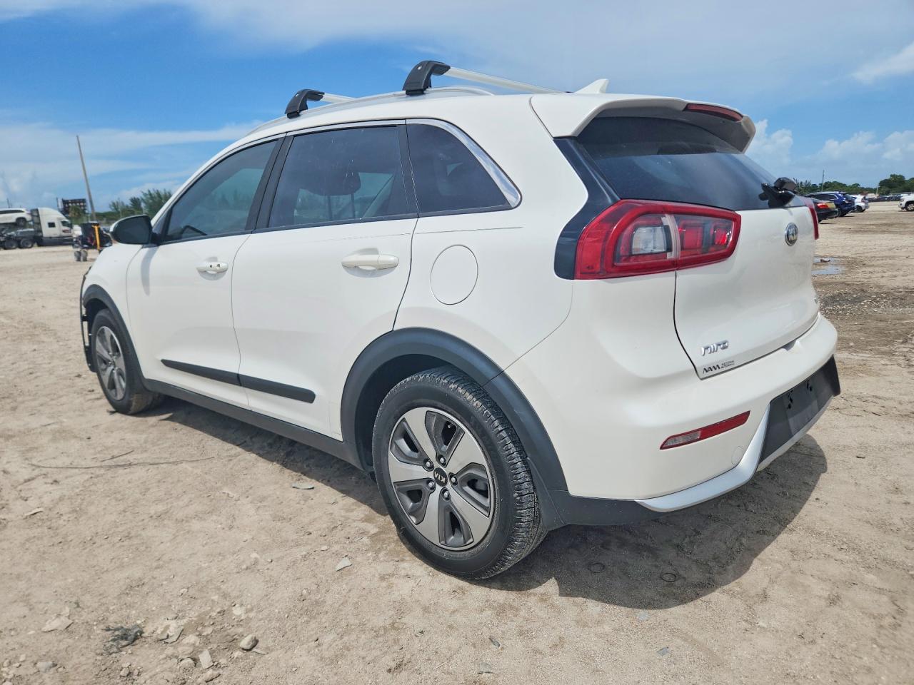 2018 Kia Niro Lx - Фото 2