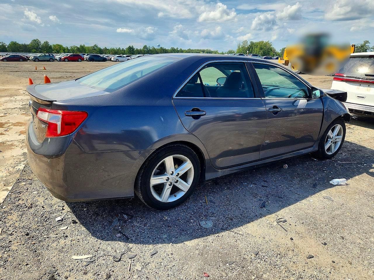 2014 Toyota Camry Se - Фото 3