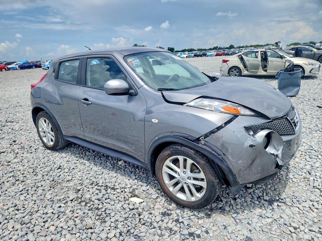 2014 Nissan Juke S - Фото 4