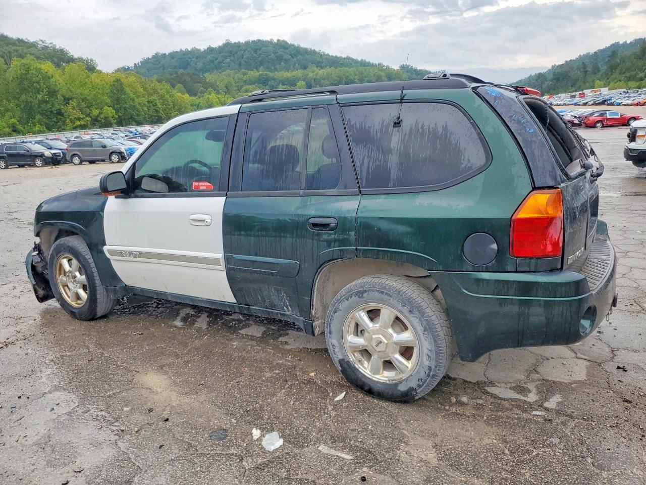 2003 GMC Envoy - Фото 2