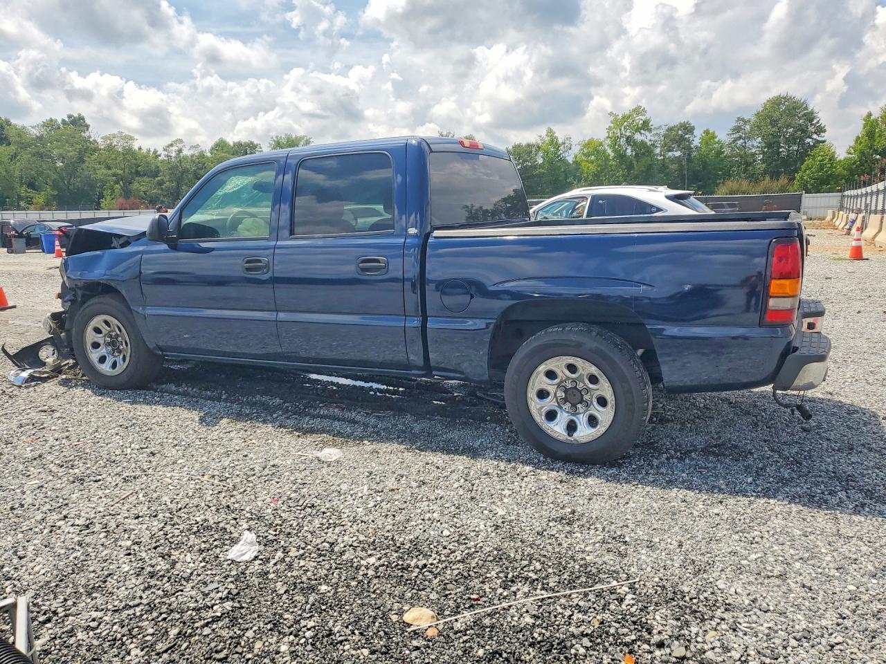 2006 GMC New Sierra C1500 - Фото 2