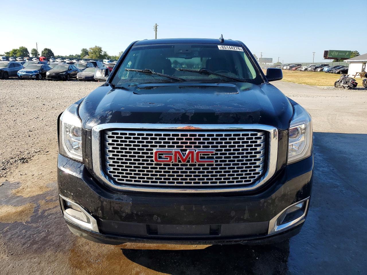 2017 GMC Yukon Slt - Фото 5