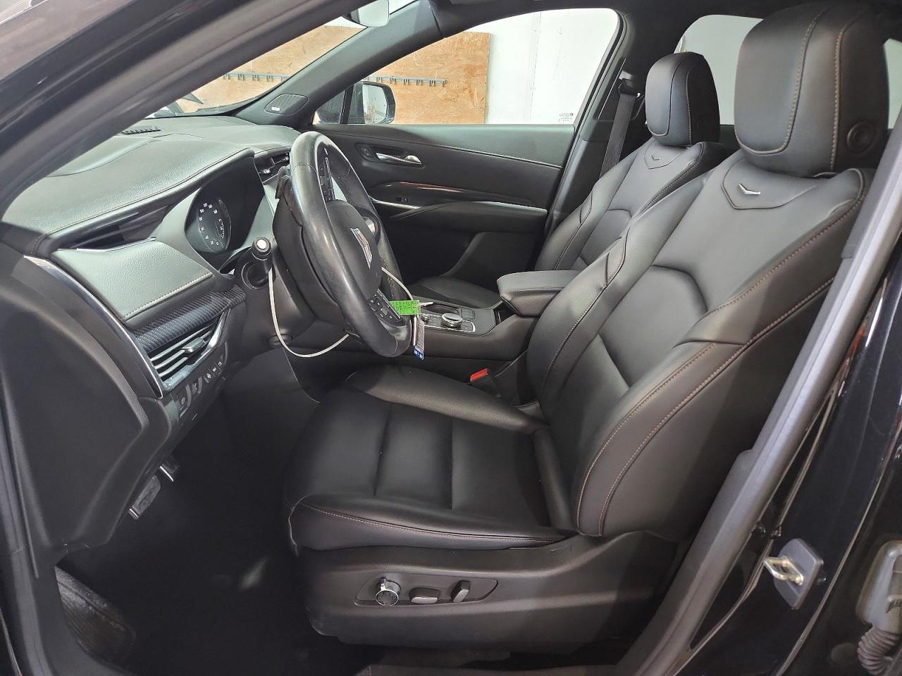 2023 Cadillac Xt4 Sport - Image 7