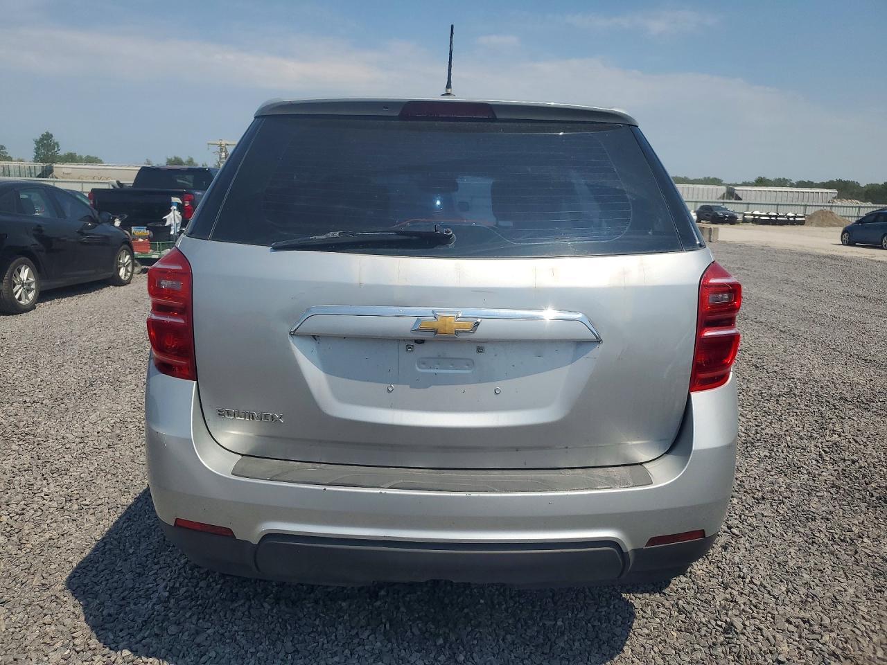 2017 Chevrolet Equinox Ls - Фото 6