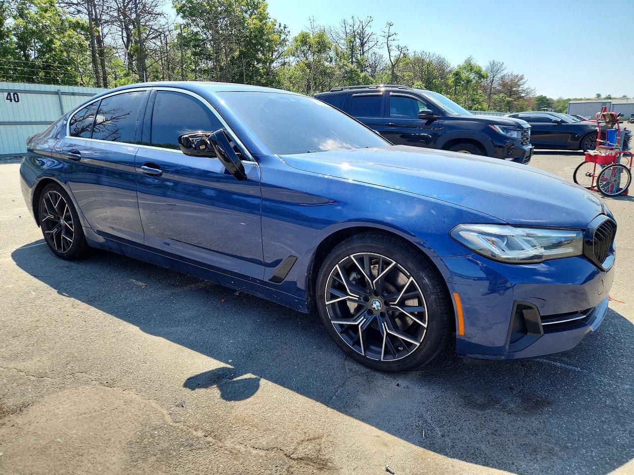2021 BMW 530 Xi - Image 4