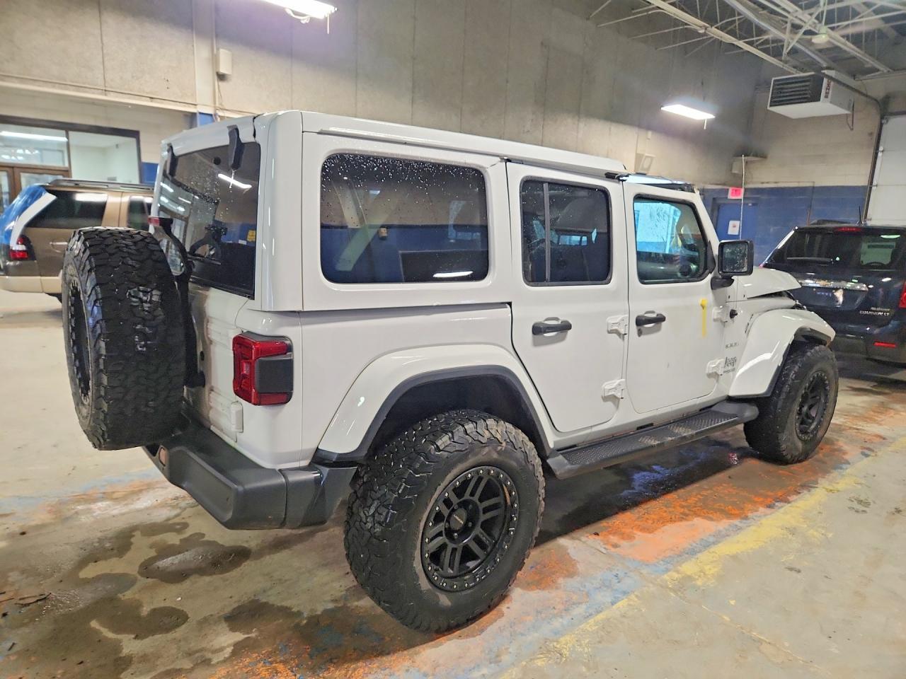 2020 Jeep Wrangler Unlimited Sahara - Фото 3