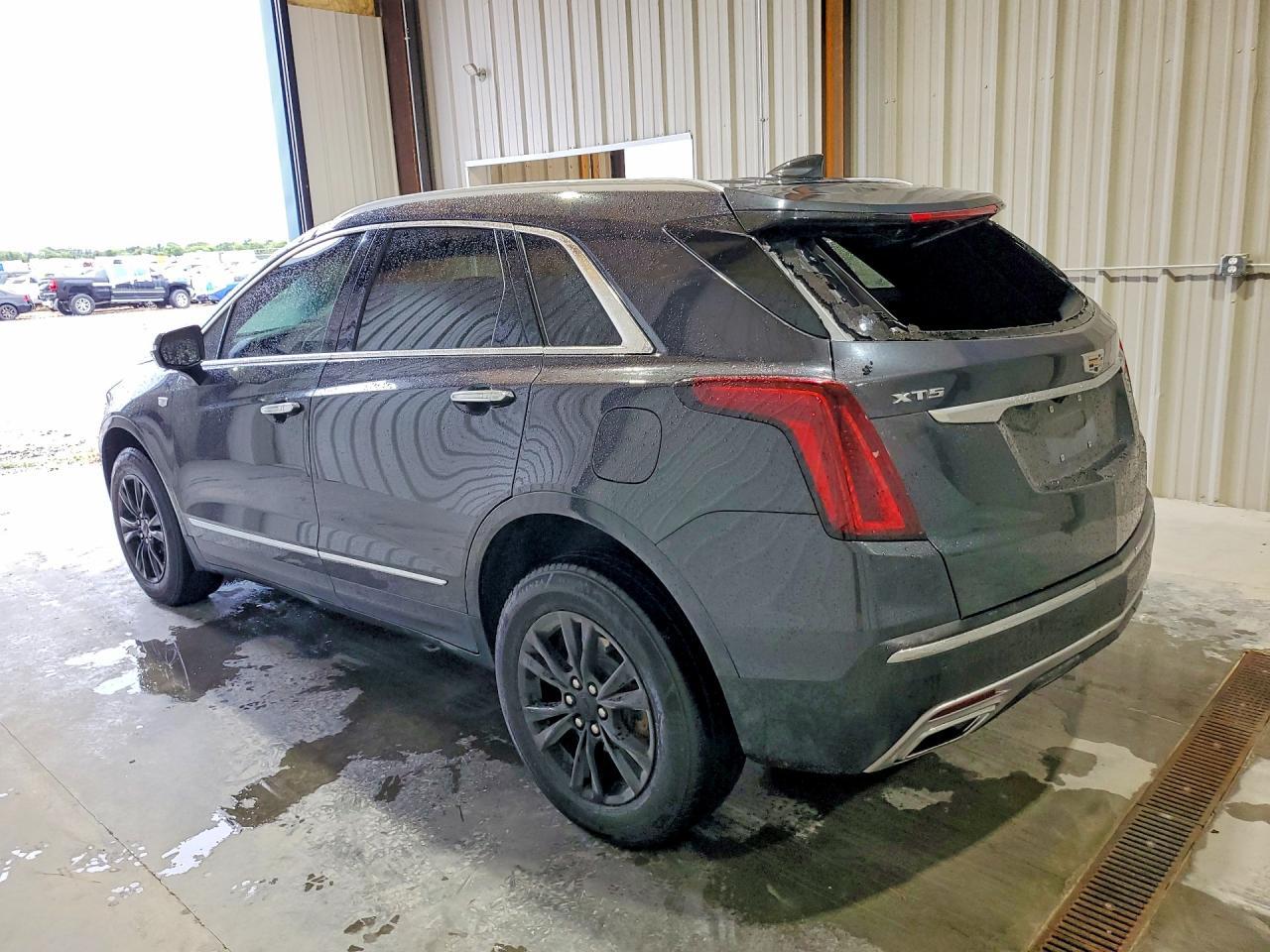 2021 Cadillac Xt5 Premium Luxury - Image 2