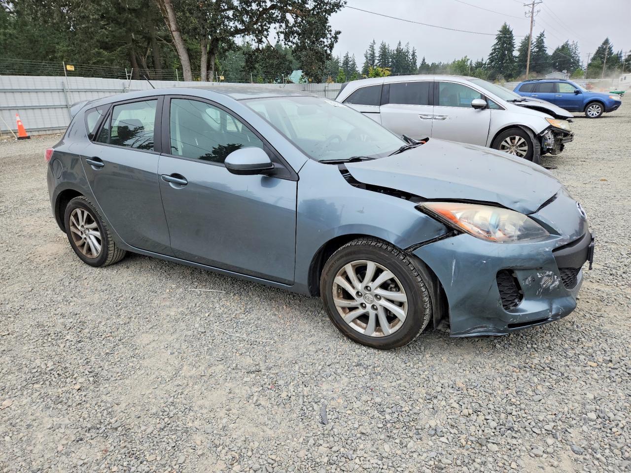2012 Mazda 3 I - Image 4