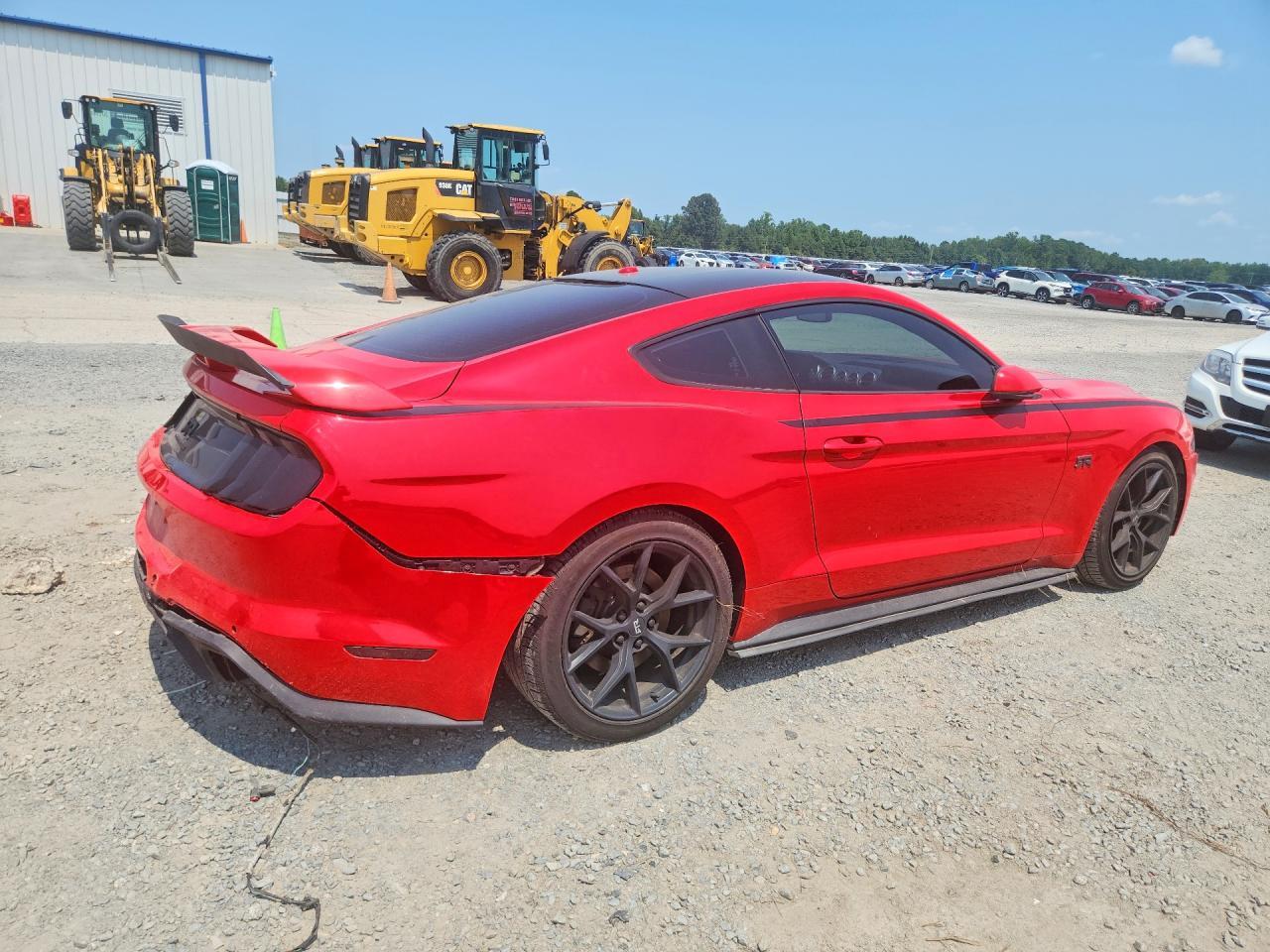 2019 Ford Mustang Gt - Фото 3