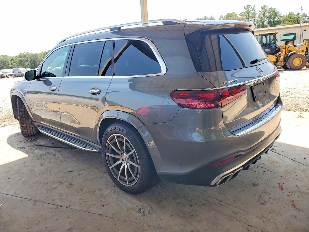2024 Mercedes-Benz Gls - Image 2