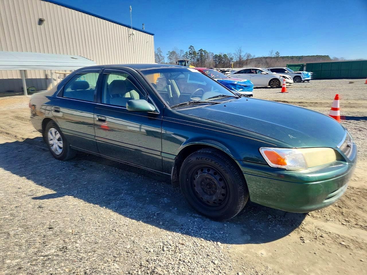 2001 Toyota Camry Le - Фото 4