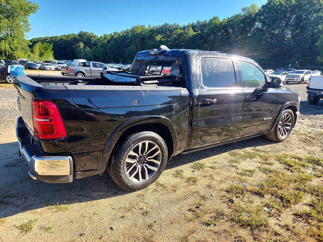 2026 Ram 1500 Limited - Image 3