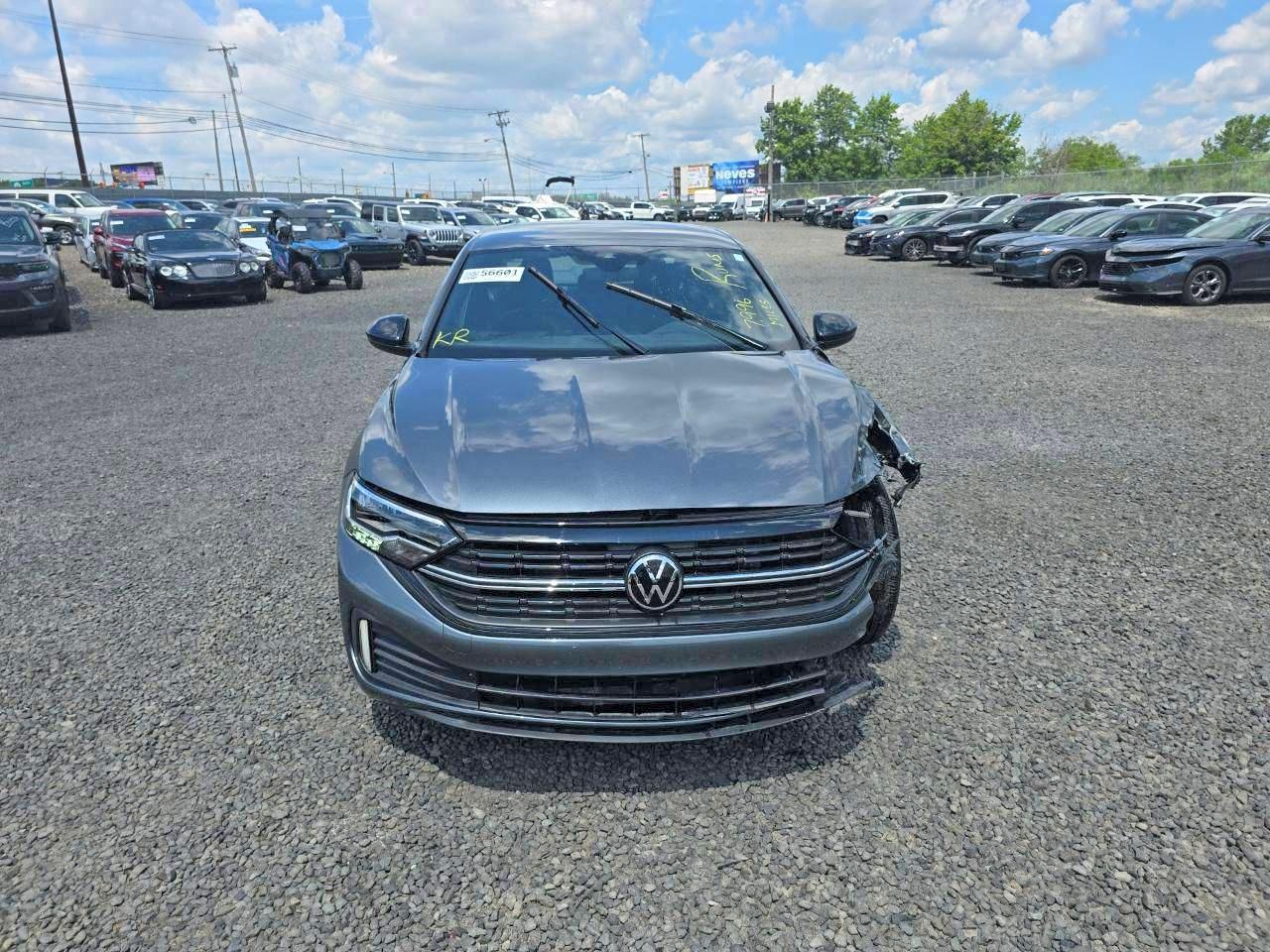 2024 Volkswagen Jetta Sport - Image 5