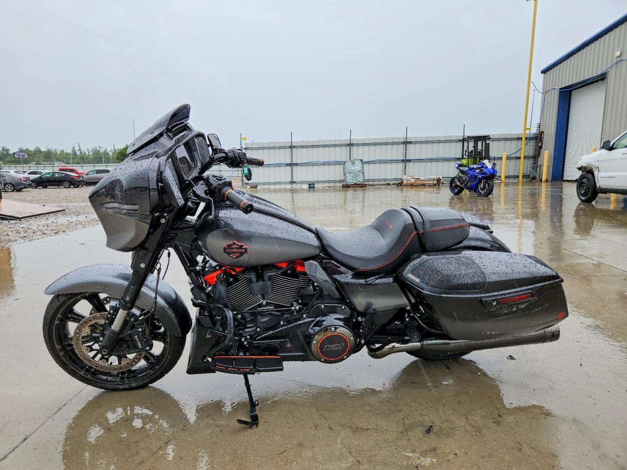 2025 Harley-Davidson Flhxse - Image 3