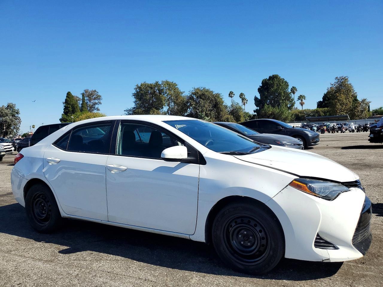 2018 Toyota Corolla Le - Image 4