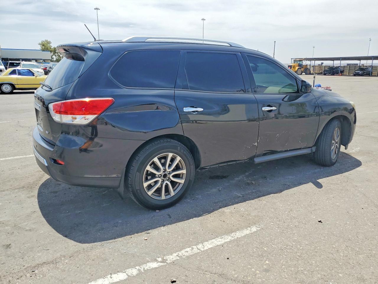 2015 Nissan Pathfinder Sv - Фото 3