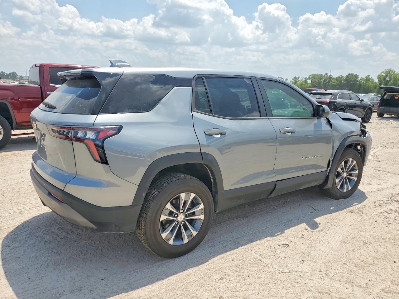 2026 Chevrolet Equinox Lt - Фото 3