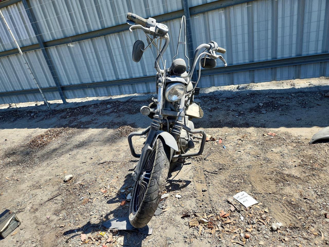 2010 Harley-Davidson Xl883 N - Фото 2