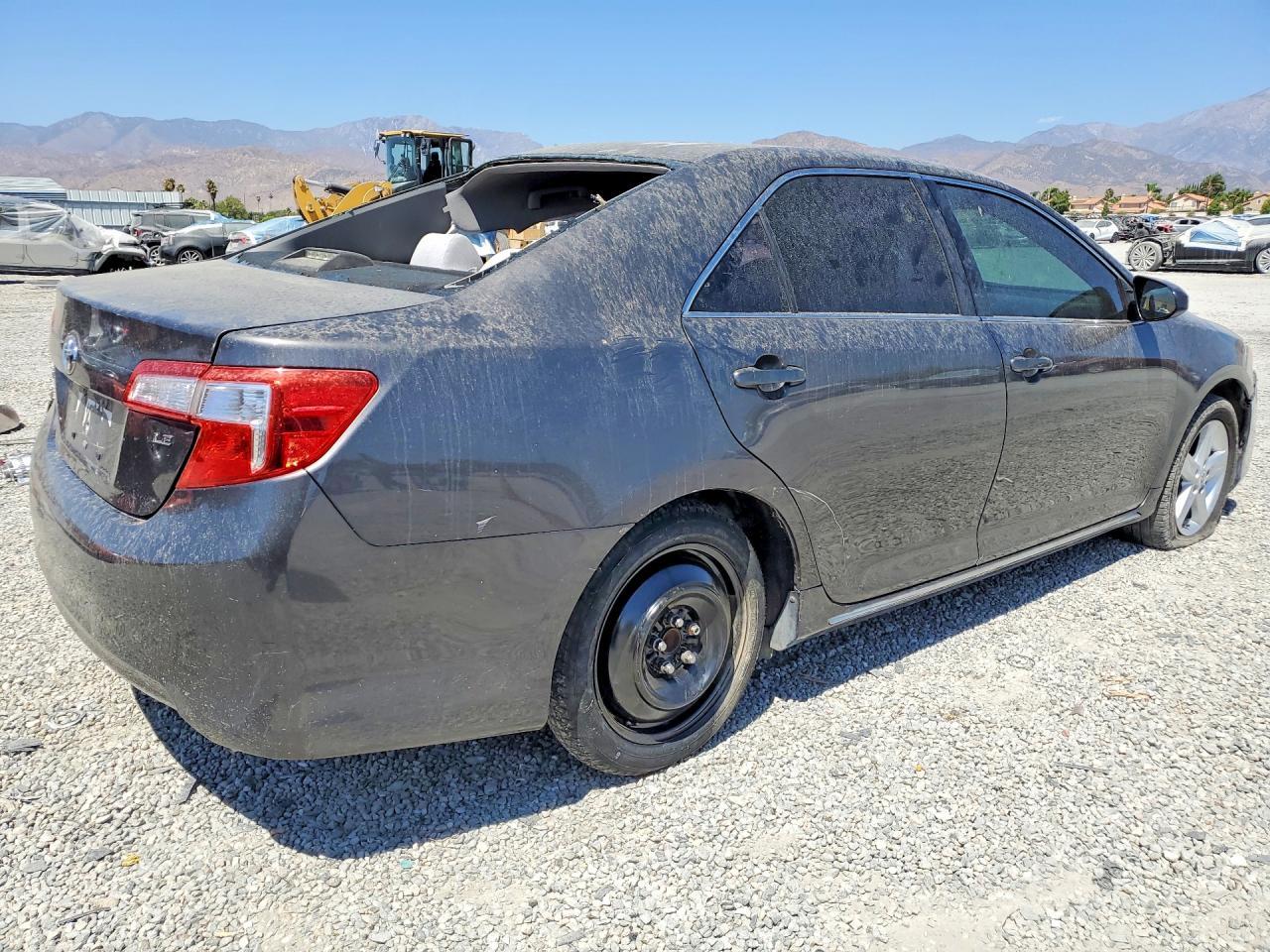 2012 Toyota Camry Le - Image 3