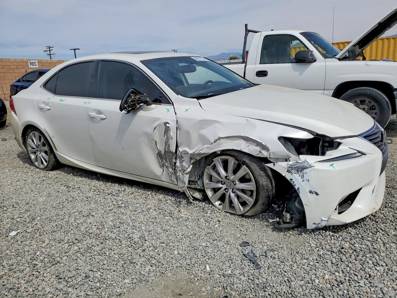 2016 Lexus Is 200T - Фото 4