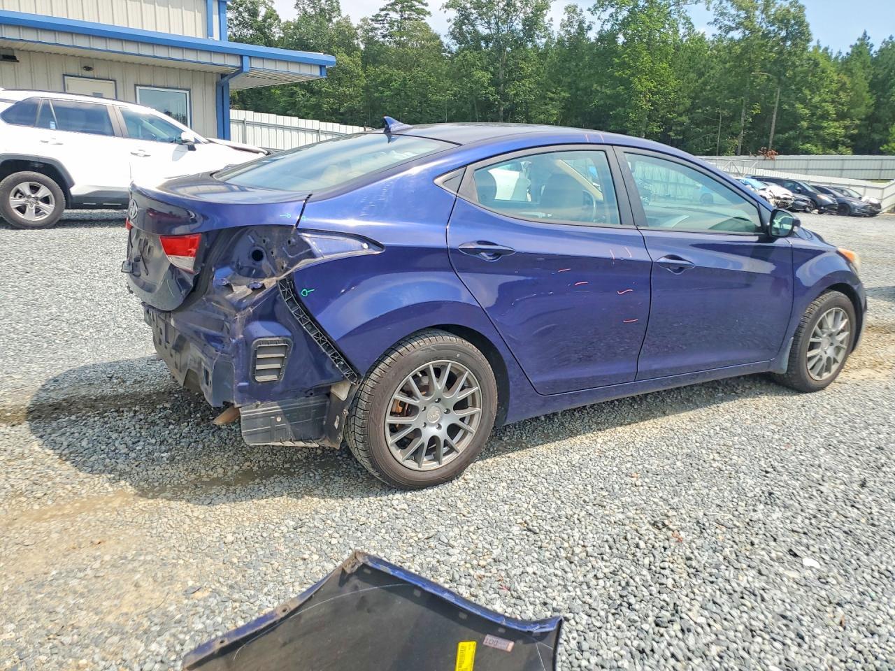 2013 Hyundai Elantra Limited - Image 3
