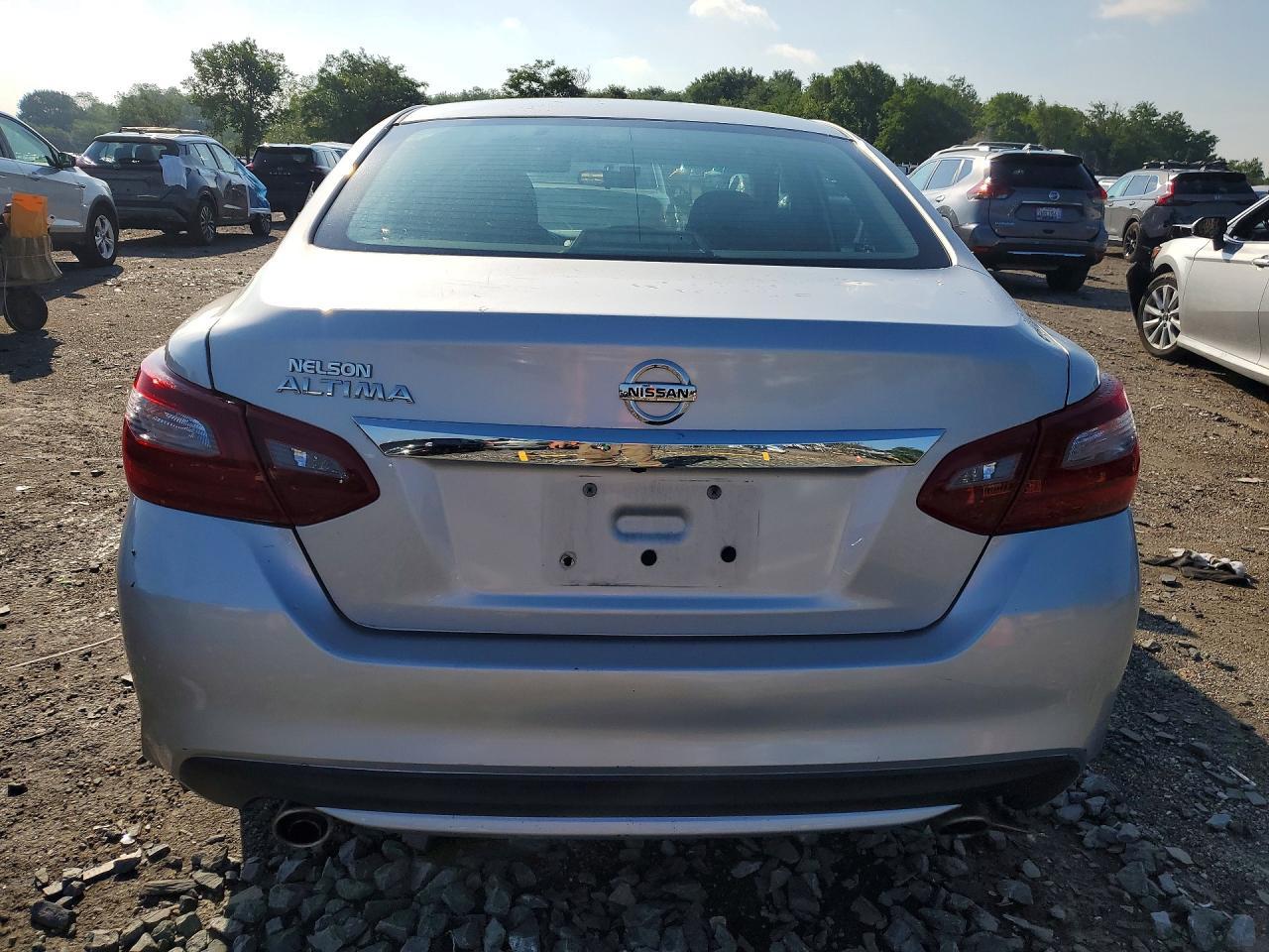 2018 Nissan Altima 2.5 S - Фото 6