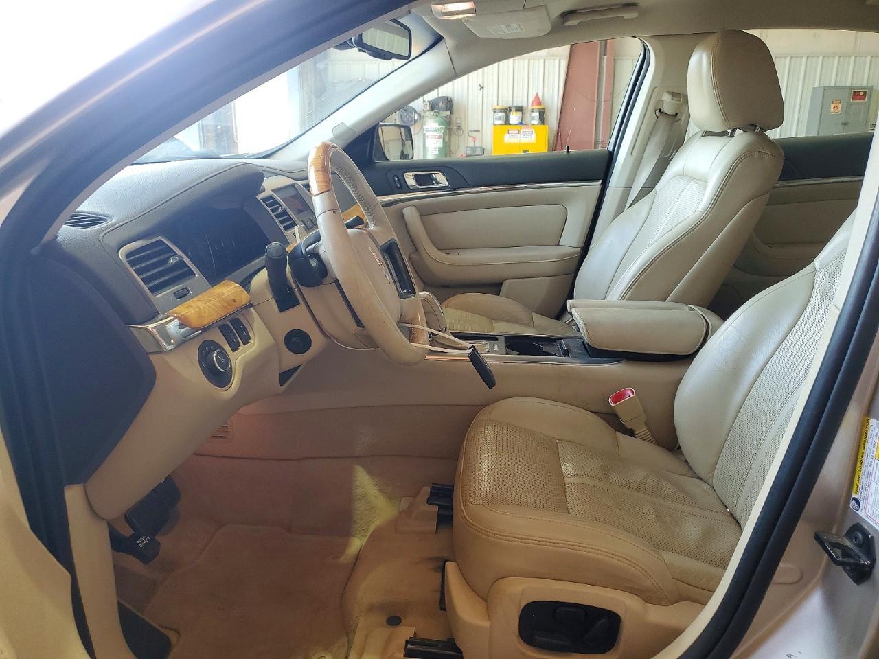 2011 Lincoln Mks - Image 7