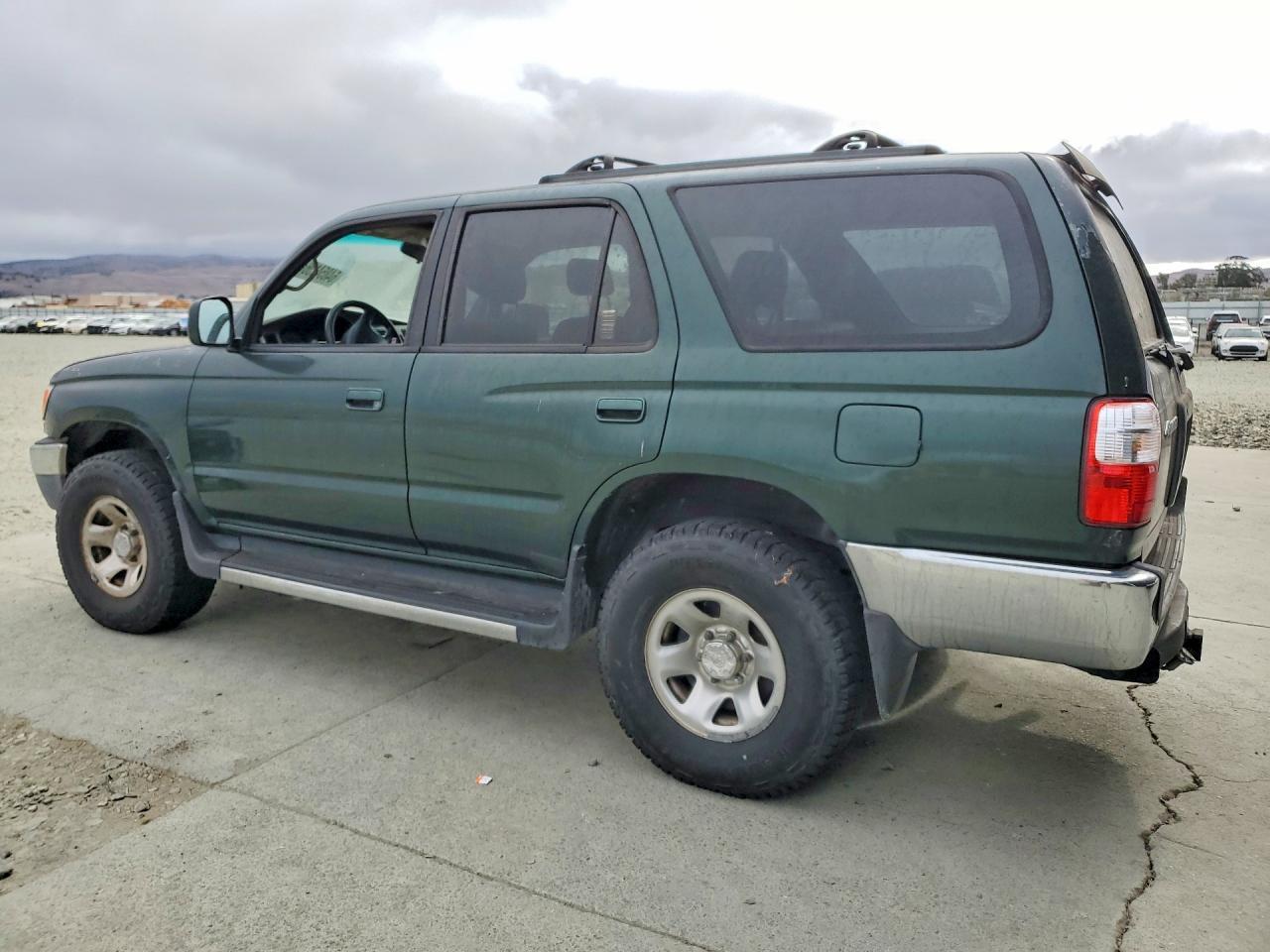 2001 Toyota 4Runner Sr5 - Image 2