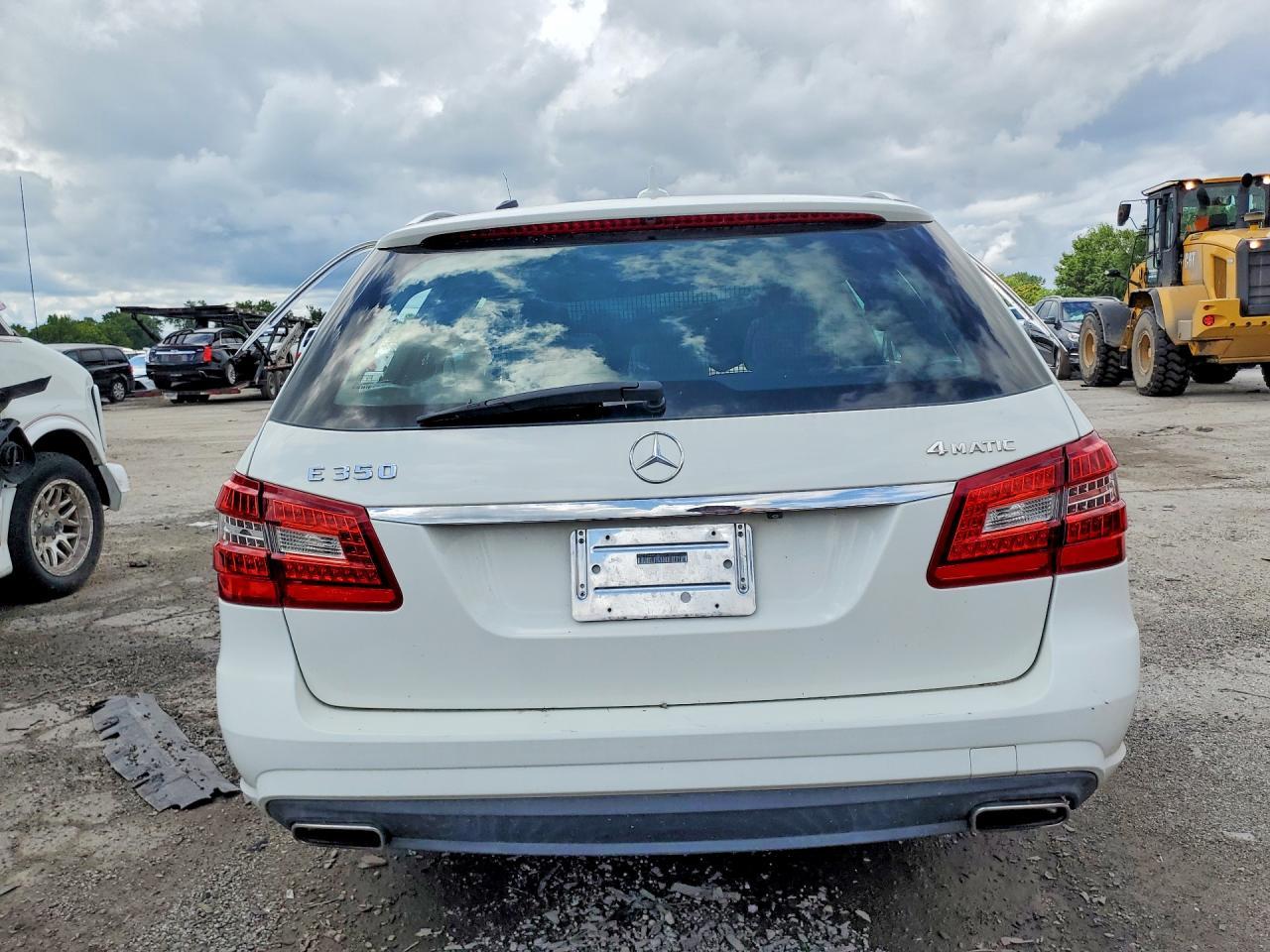 2011 Mercedes-Benz E 350 4Matic Wagon - Фото 6