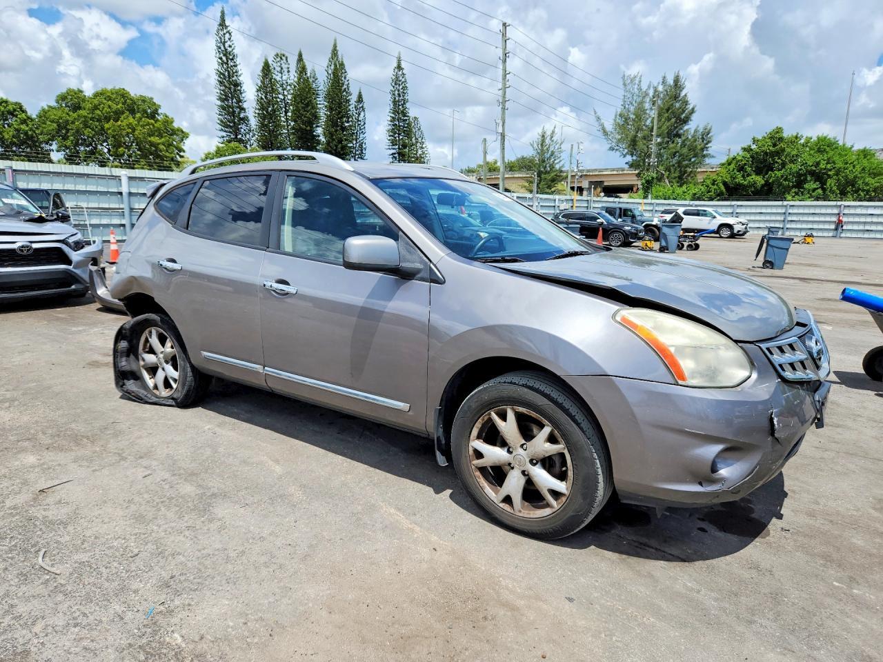 2011 Nissan Rogue S - Фото 4