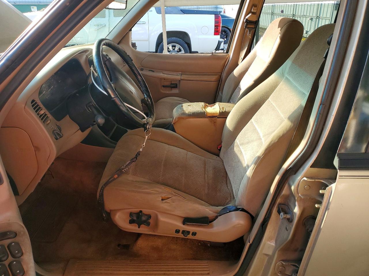 2000 Ford Explorer Xlt - Фото 7