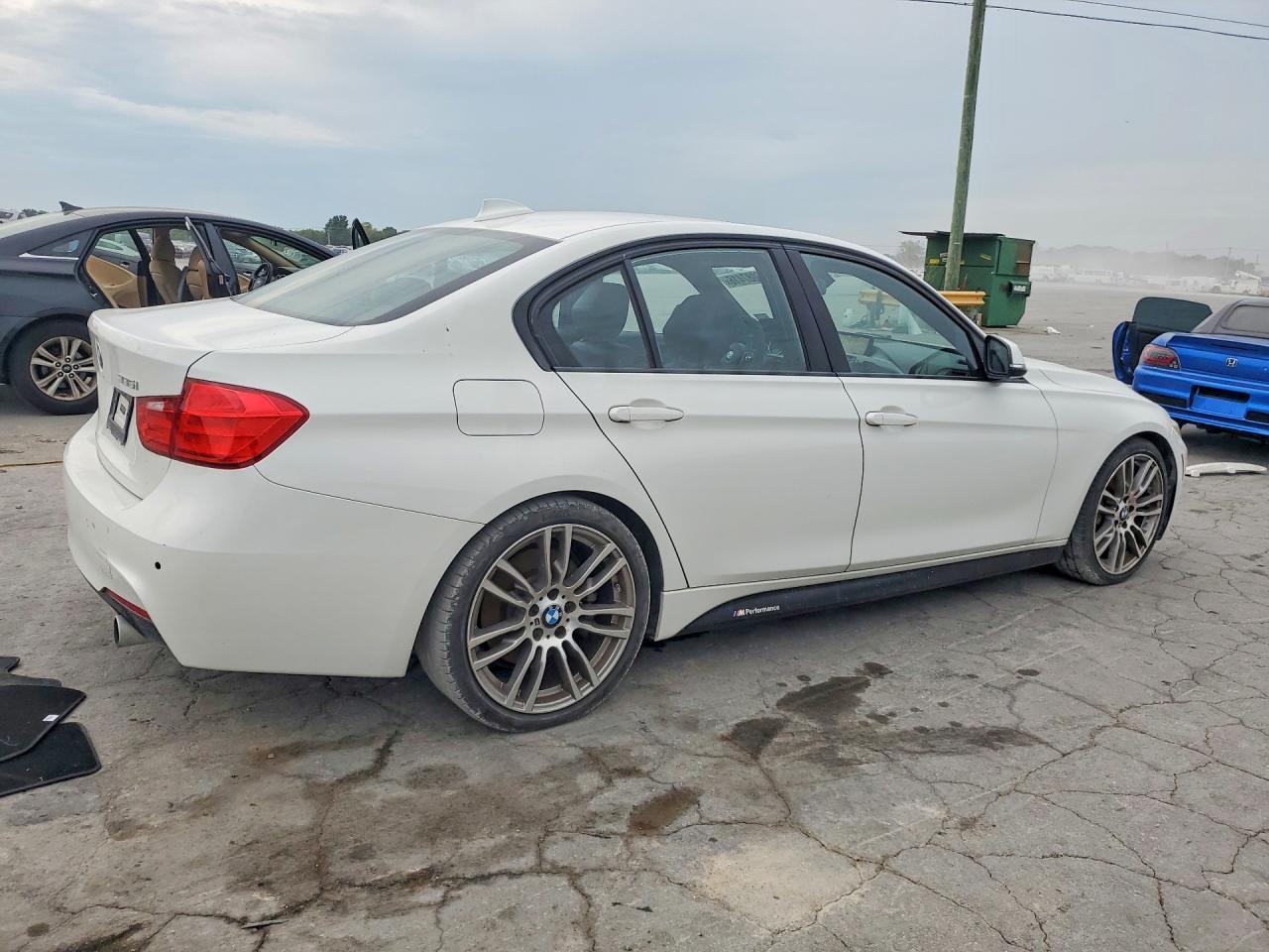 2015 BMW 335 I - Image 3