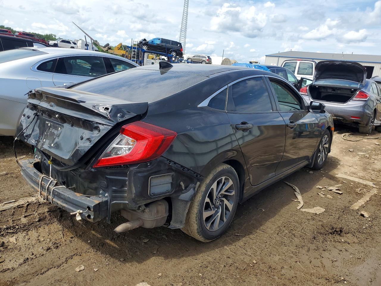 2018 Honda Civic Ex - Image 3
