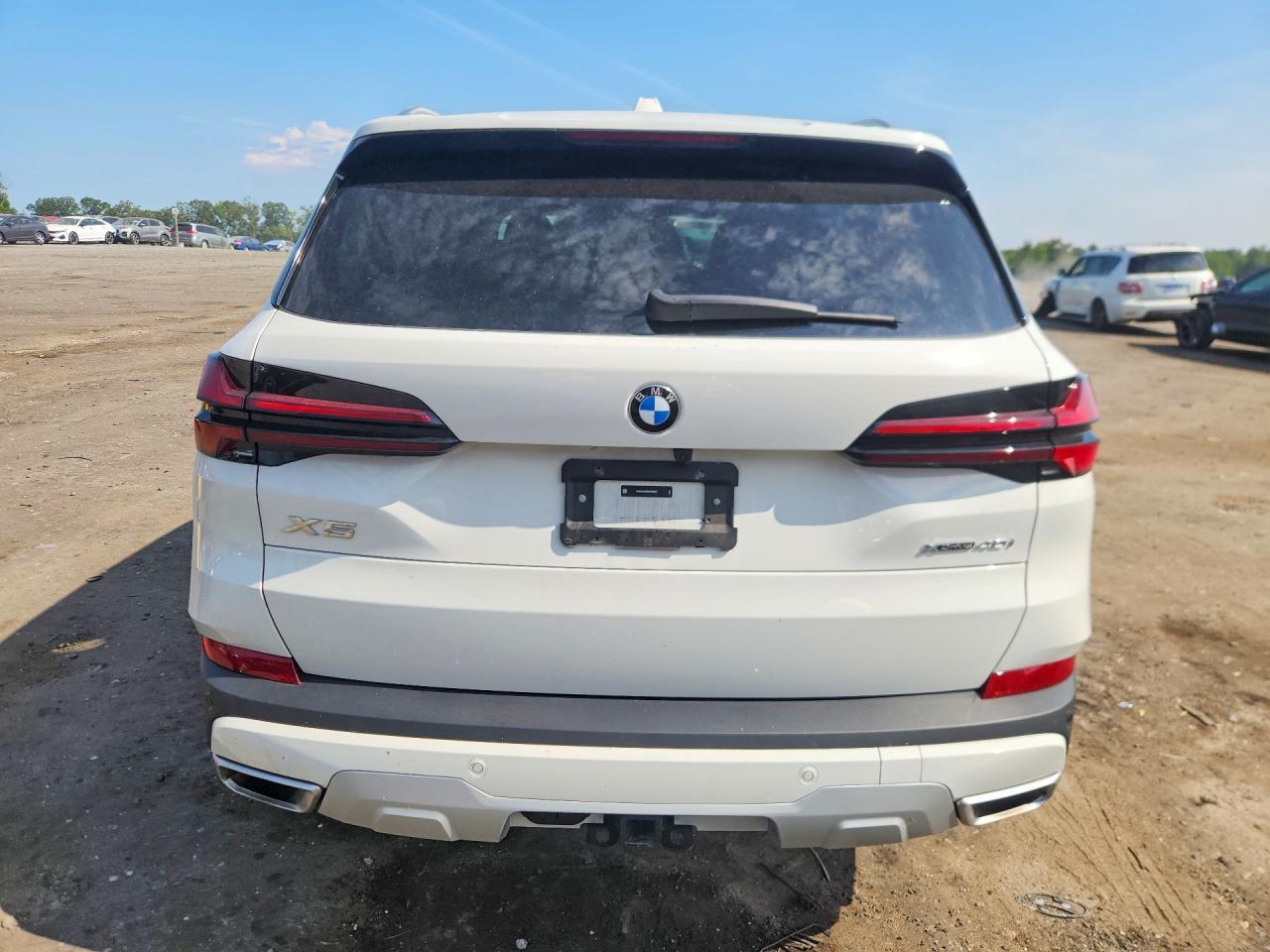 2025 BMW X5 xDrive40I - Image 6