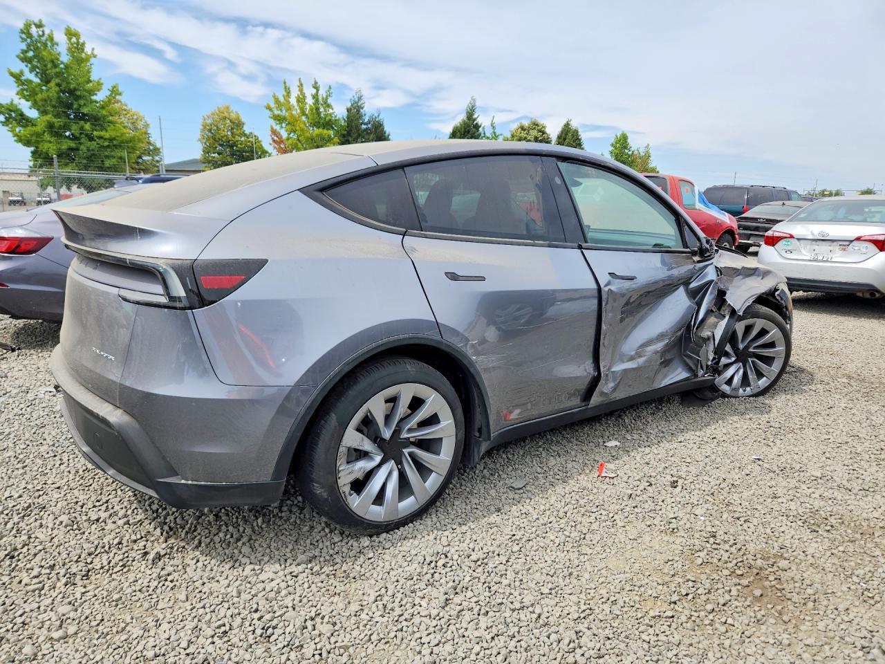 2026 Tesla Model Y - Image 3