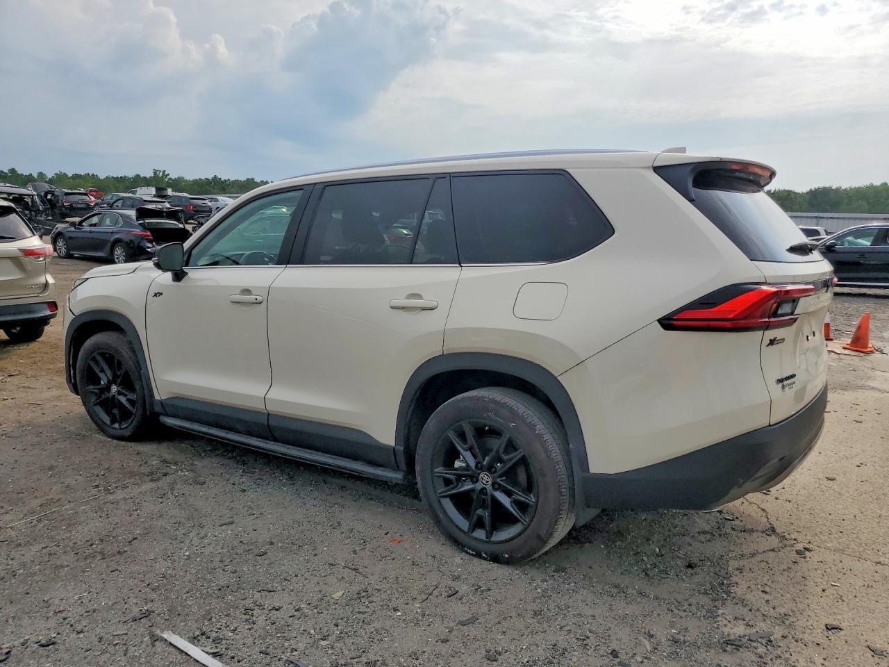 2024 Toyota Grand Highlander Hybrid Limited - Фото 2