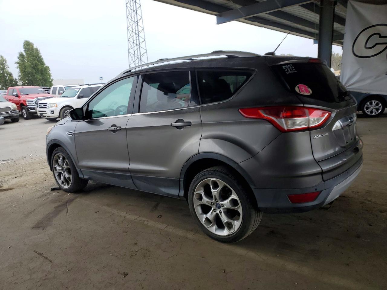 2014 Ford Escape Titanium - Фото 2