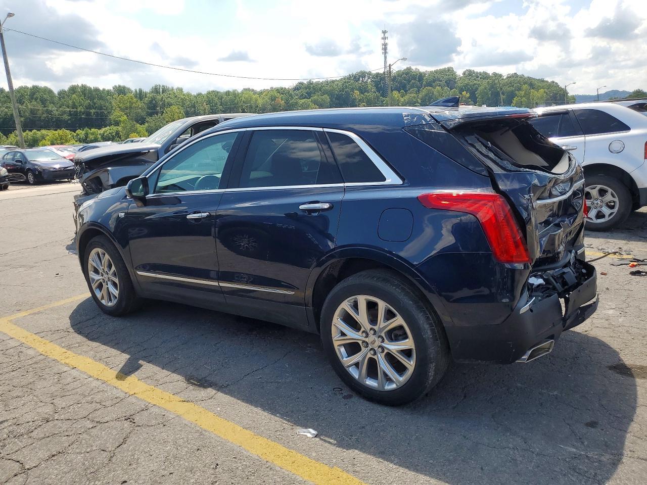 2017 Cadillac Xt5 Luxury - Фото 2