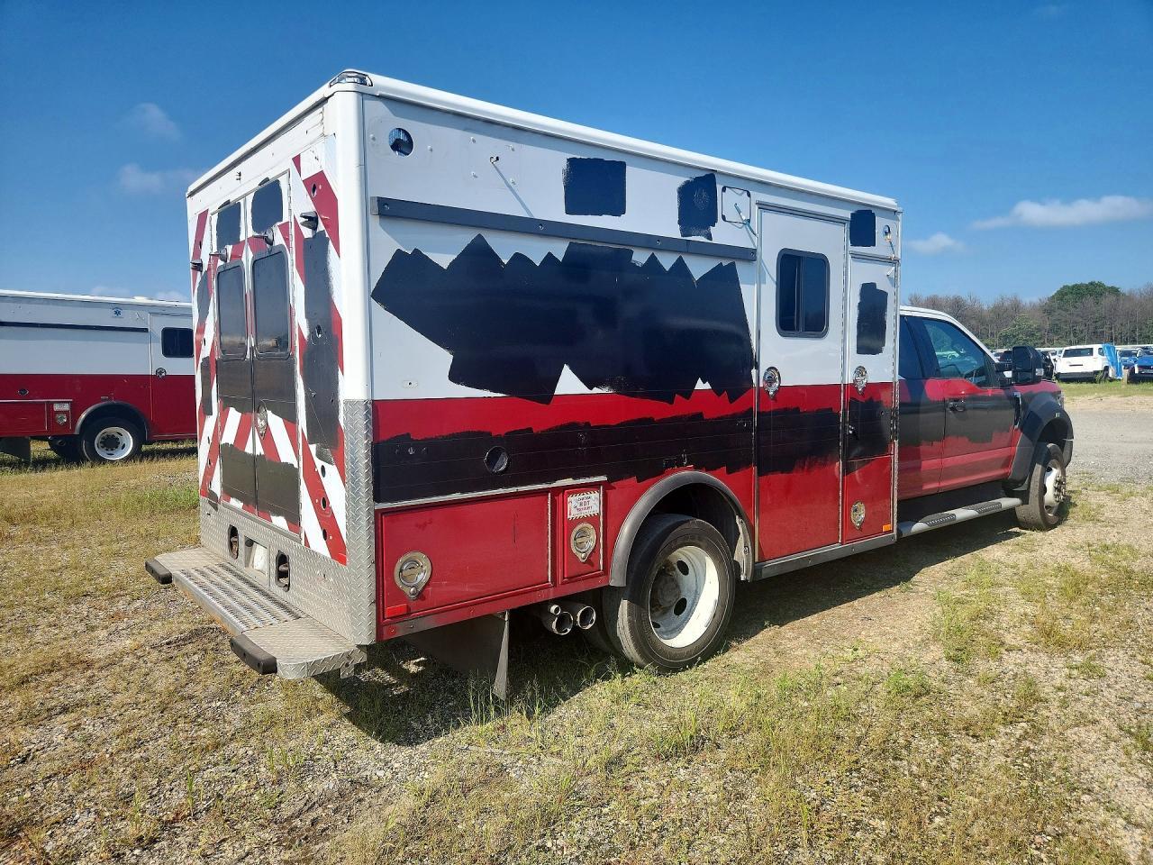 2019 Ford F550 Super Duty - Image 3