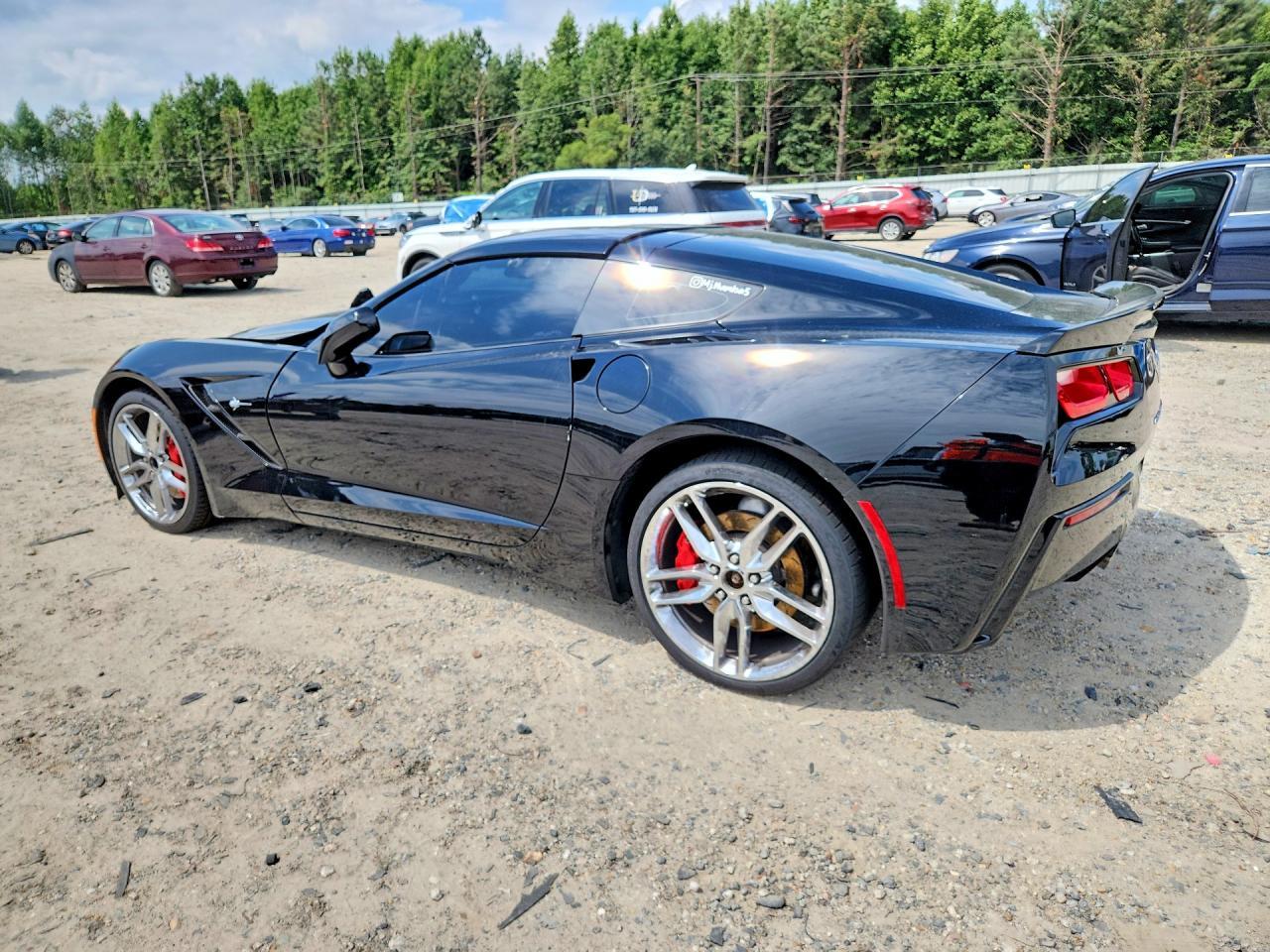 2015 Chevrolet Corvette Stingray Z51 3Lt - Фото 2