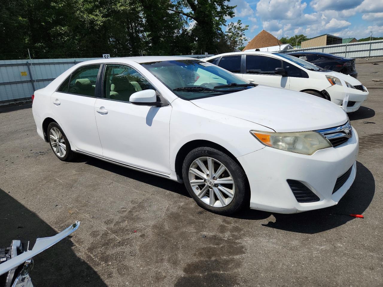 2012 Toyota Camry Hybrid Le - Фото 4