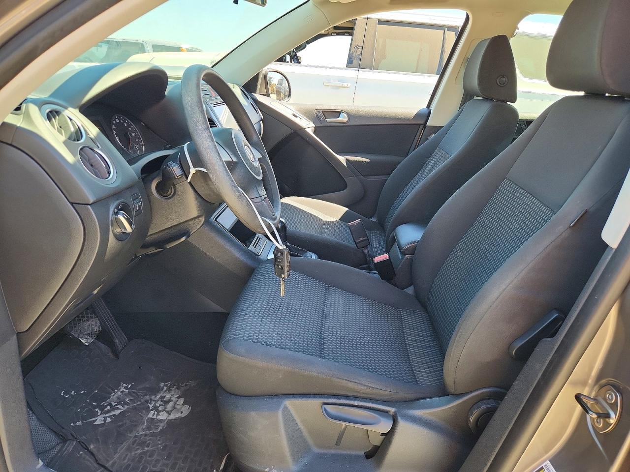 2011 Volkswagen Tiguan S - Фото 7