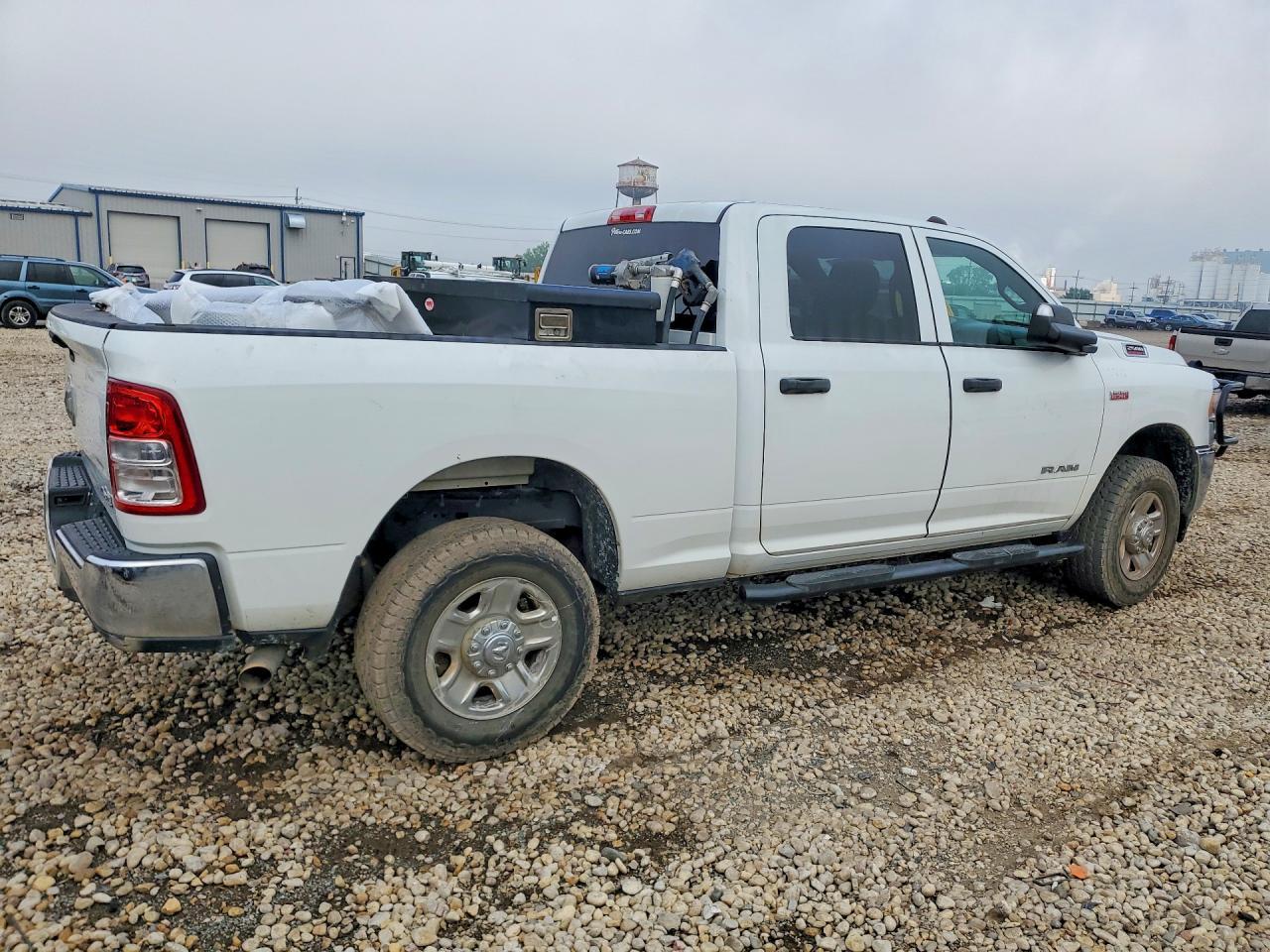 2022 Ram 2500 Tradesman - Фото 3