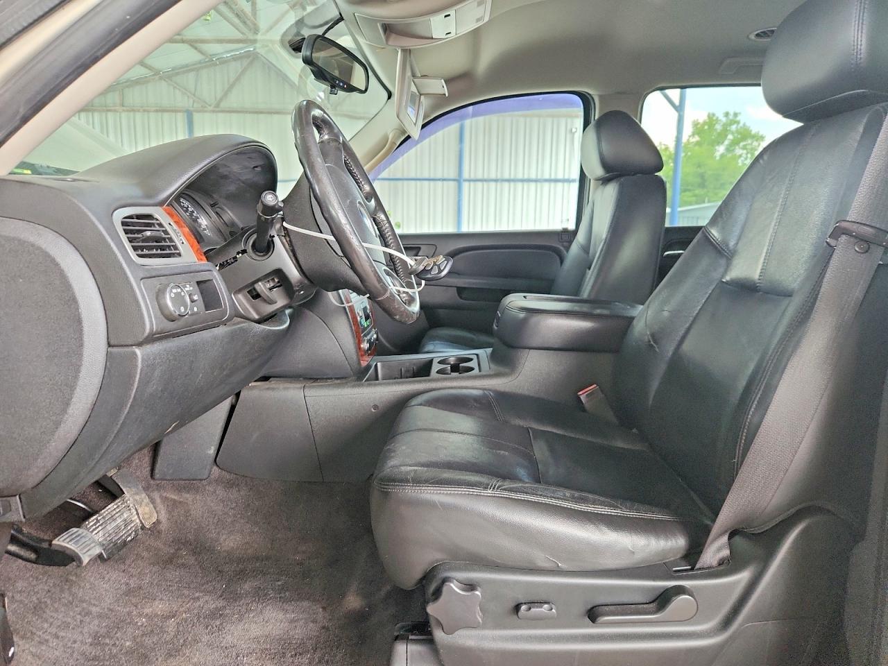 2010 Chevrolet Tahoe C1500 Lt - Image 7
